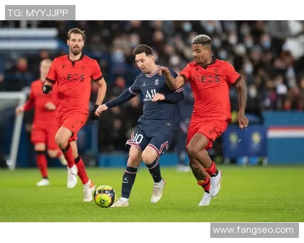 巴黎圣日耳曼主场战平里昂,梅西连场进球助球队保持不败势头