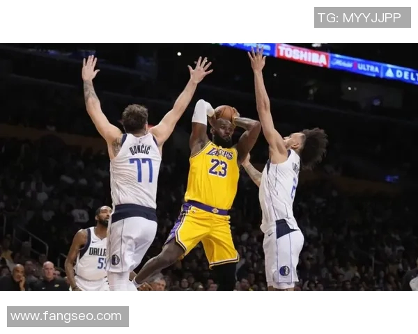 湖人胜马刺,肯巴-沃克手感冰凌,砍下39分